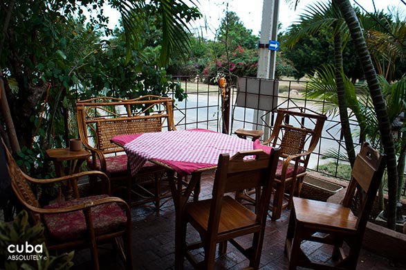 table at restaurant Corte del principe in Playa© Cuba Absolutely, 2014