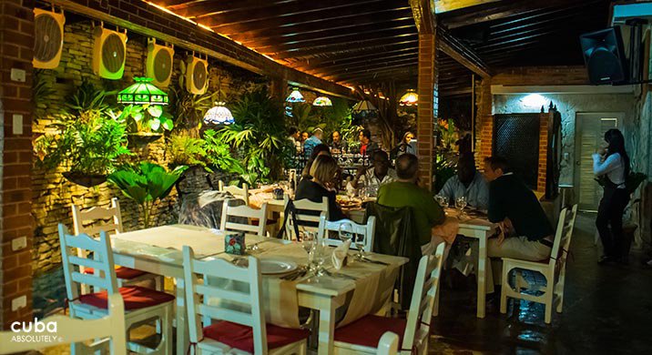 Restaurant la Fontana in Miramar© Cuba Absolutely, 2014