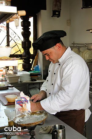 chef making a dish at Restaurant Atelier in Vedado © Cuba Absolutely, 2014