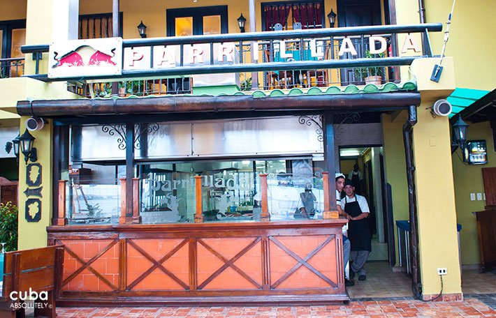 Grill at La Barca restaurant in Old Havana © Cuba Absolutely, 2014