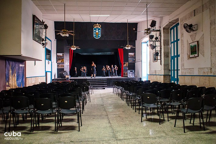 Rosalia de Castro cultural center in Old Havana, theatre © Cuba Absolutely, 2014