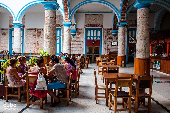 Rosalia de Castro cultural center in Old Havana, restaurant © Cuba Absolutely, 2014