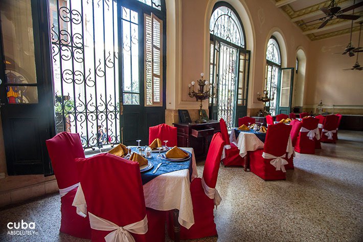 Raquel hotel restaurant in Old Havana © Cuba Absolutely, 2014