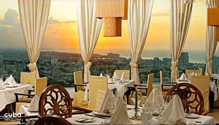 Restaurant with view of the city © Cuba Absolutely, 2014