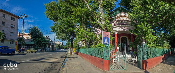 French restaurant in Vedado © Cuba Absolutely, 2014