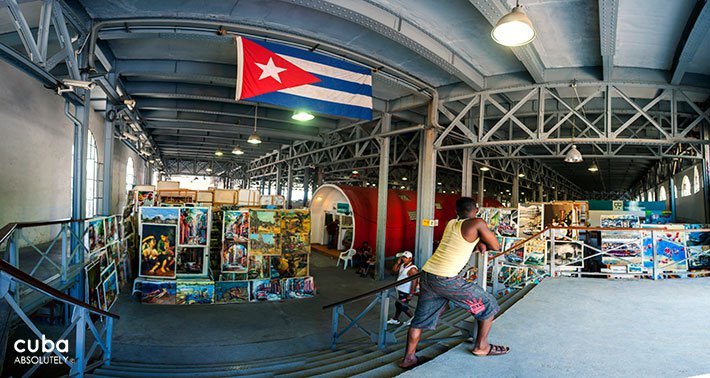 Craft fair in Old Havana © Cuba Absolutely, 2014