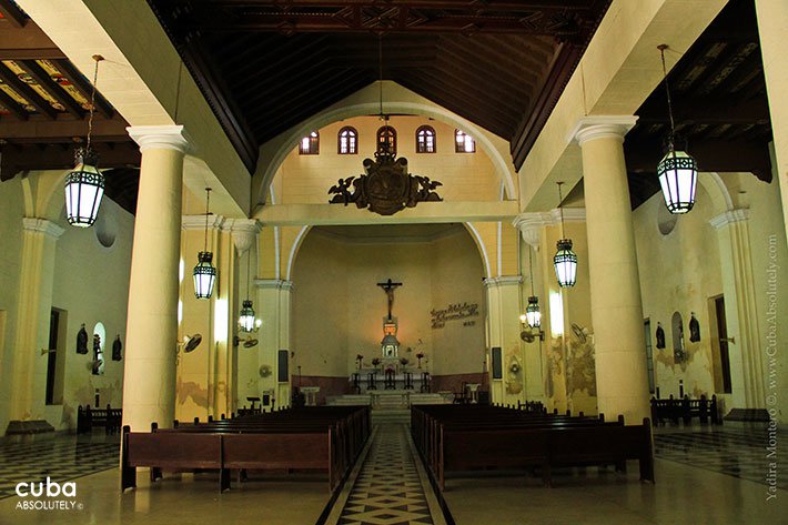 Church of Santo Cristo in old havana© Cuba Absolutely, 2014