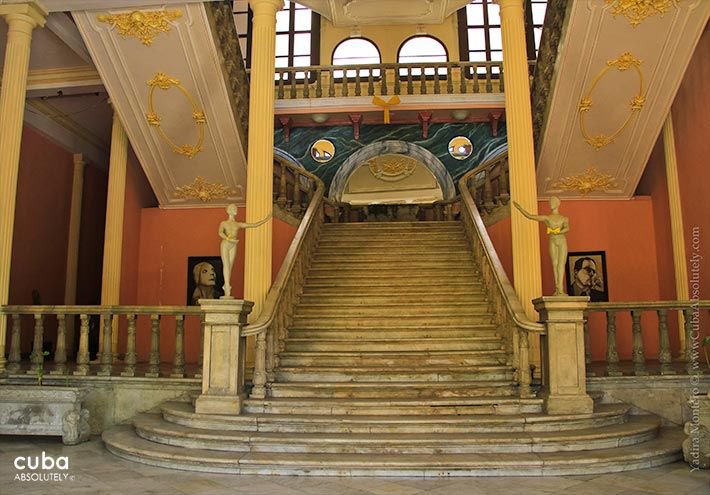 Cuban Ballet academy in Old Havana  © Cuba Absolutely, 2014 - 2020