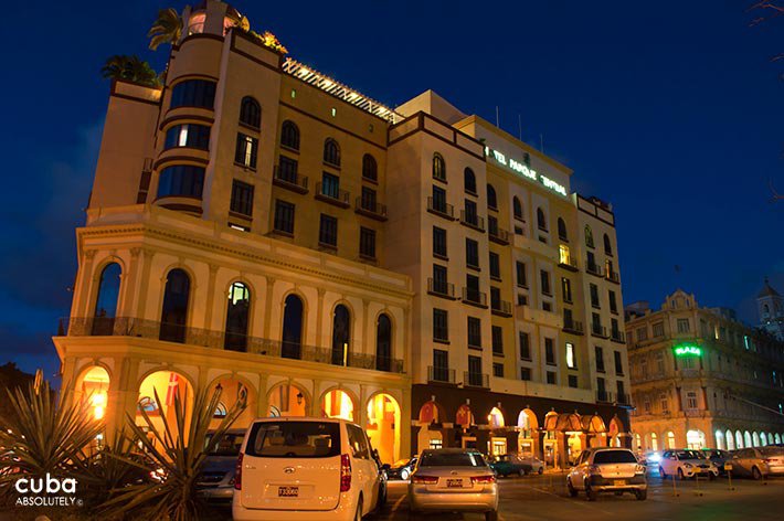 Parque Central hotel in Old Havana at night © Cuba Absolutely, 2014 - 2020