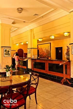 Presidente hotel in Vedado, lobby  © Cuba Absolutely, 2014 - 2020