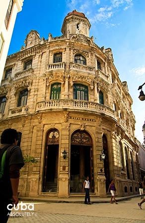 Raquel hotel in Old Havana, front  © Cuba Absolutely, 2014 - 2020