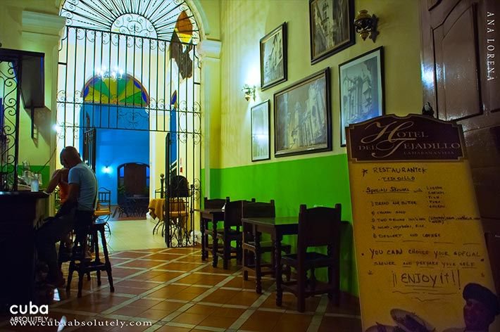 Tejadillo hotel in Old Havana, bar San Carlos with wood chairs © Cuba Absolutely, 2014 - 2020