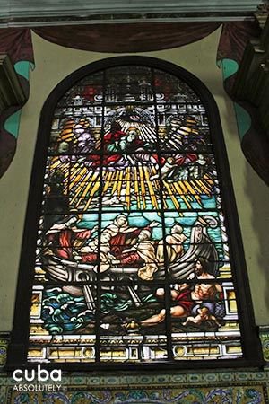 Carmen convent church,stained glass window representing the rescue of the 3 men for the virgin Maria © Cuba Absolutely, 2014 - 2020