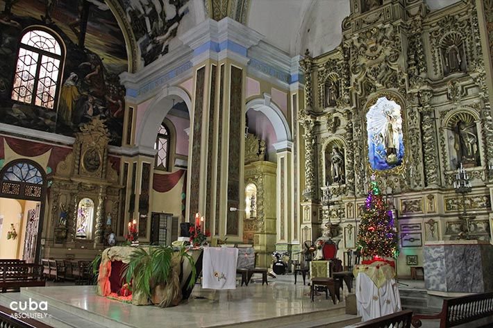 Carmen convent church, details of the wood and the sculture on the walls © Cuba Absolutely, 2014 - 2020