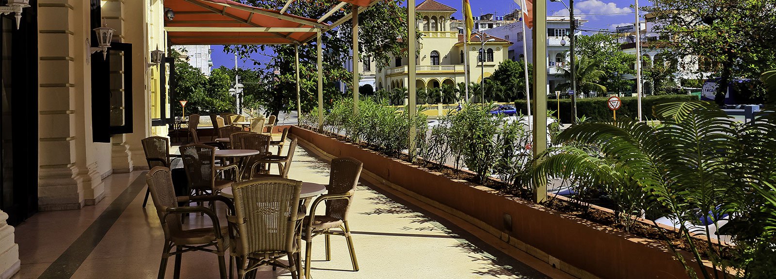 Presidente hotel with red roof, terrace